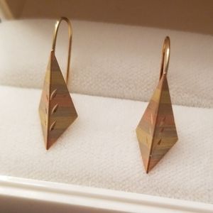 Tri-gold geometric earrings